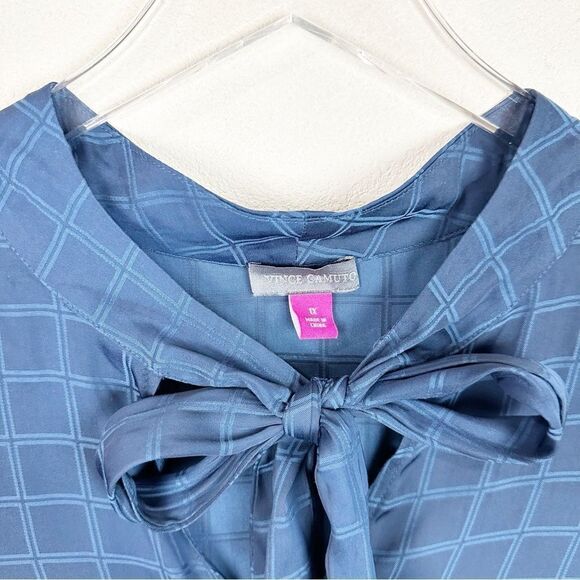 Vince Camuto Navy Blouse Neck Tie Short Sleeve Top 1X - Picture 2 of 5